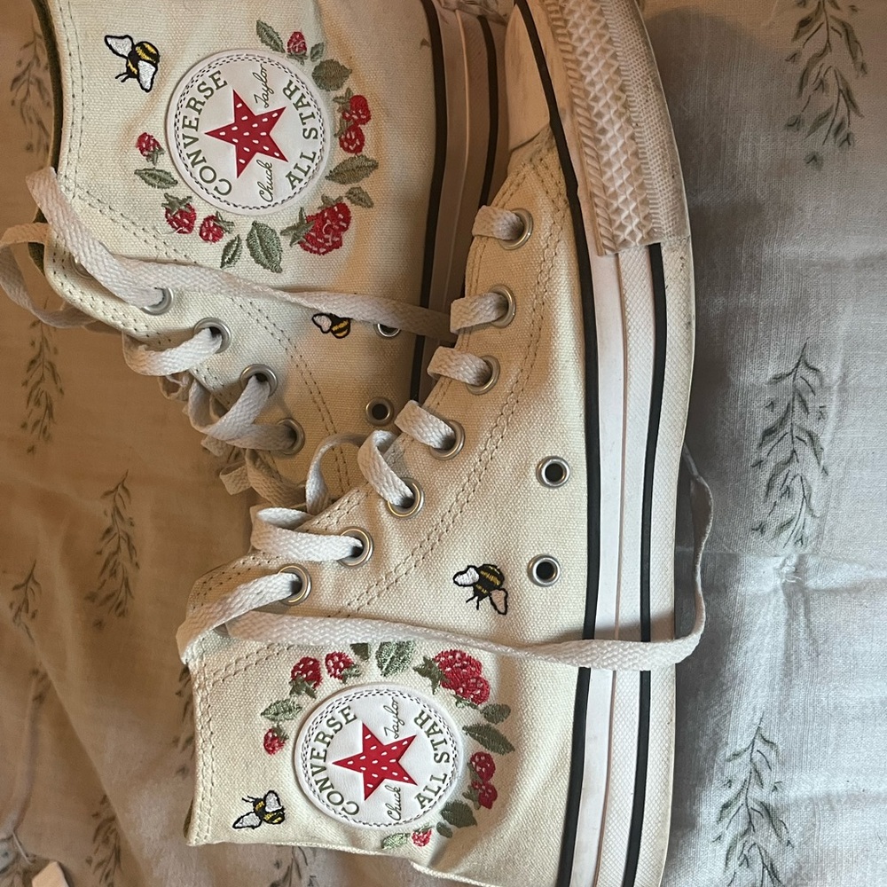 Converse Strawberry and Bee Cream High-Tops with Red and Green Floral Embroidery